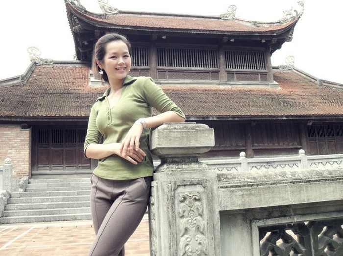 Trần Thanh Hoài, thí sinh tham gia Miss AutoPro 2011 (do trang tin AutoPro chuyên về ô tô tổ chức).